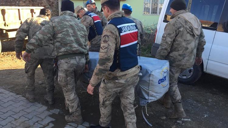 Jandarmalar depremzedeler için seferber oldu