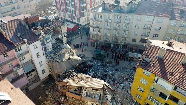'Deprem bölgesinde 23 mobil baz istasyonu görev yapıyor'