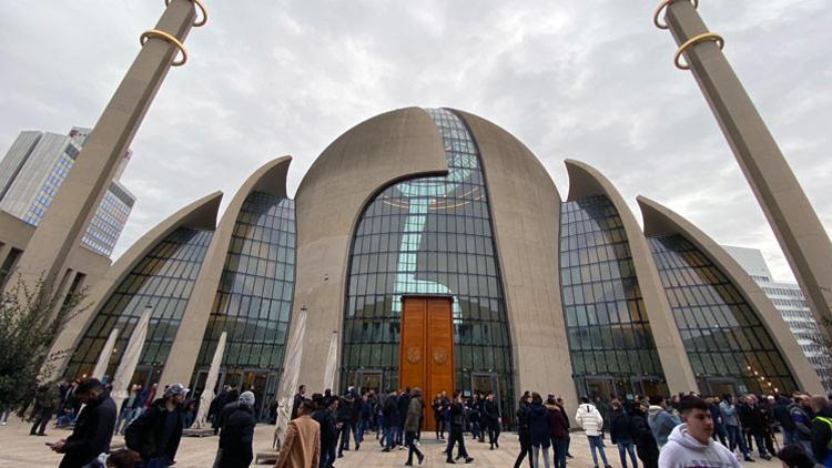 Köln Camisi’ni turistlere 22 rehber anlatacak
