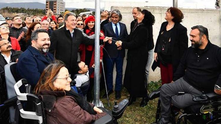 İzmir'deki Yeşilova Höyüğü'ne "kırmızı bayrak" verildi