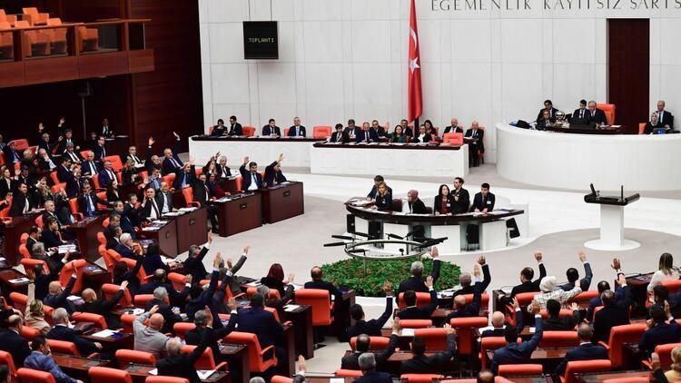 TBMM’de Yunan vekile ’bayrak’ tepkisi