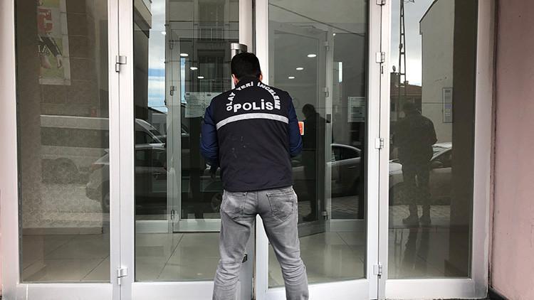 Esenyurt'taki sitede kadın cesedi bulundu