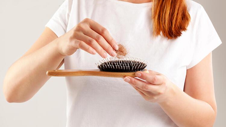 Saç Dökülmesinin Nedenleri ve Tedavisi