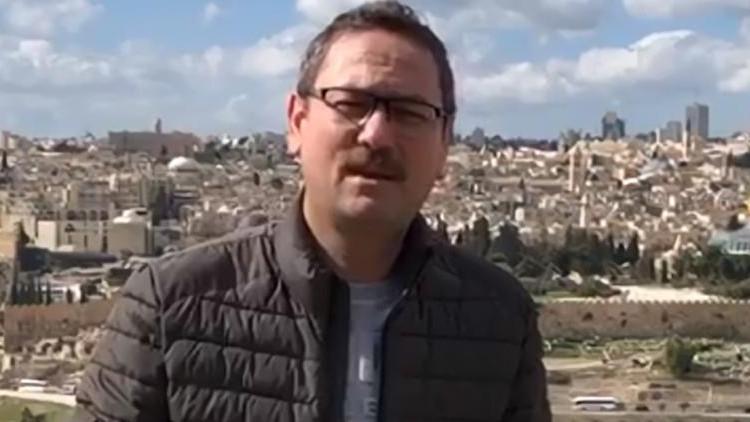 Başkan Kartoğlu ve ailesi Tel Aviv'deki havalimanında 5 saat alıkonuldu