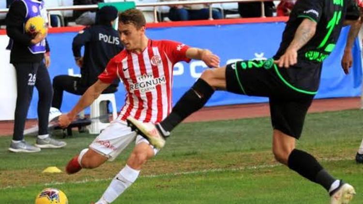 Antalyaspor'un 20'lik yıldızı; Bünyamin Balcı