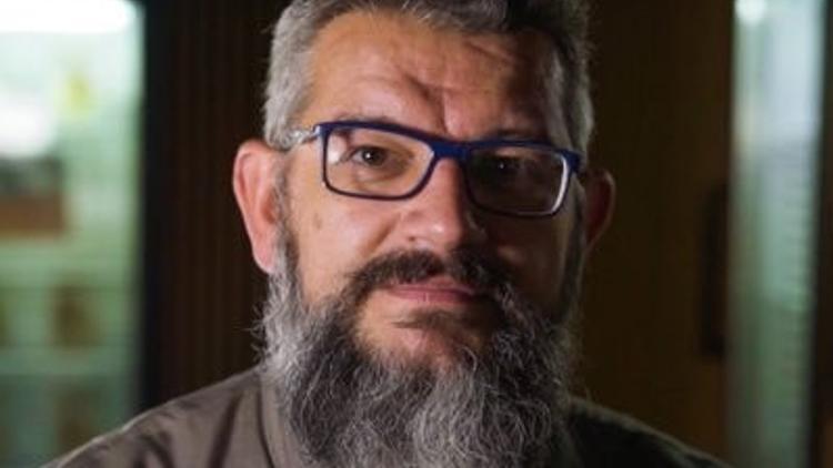 Herkesin işini çok kıskandığı bir adam Karl de Smedt