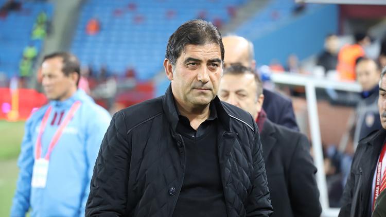 Son Dakika | Konyaspor'da Aykut Kocaman'ın yerine Ünal Karaman sesleri