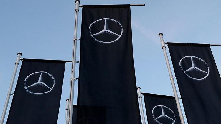 Daimler'in karı sert düştü