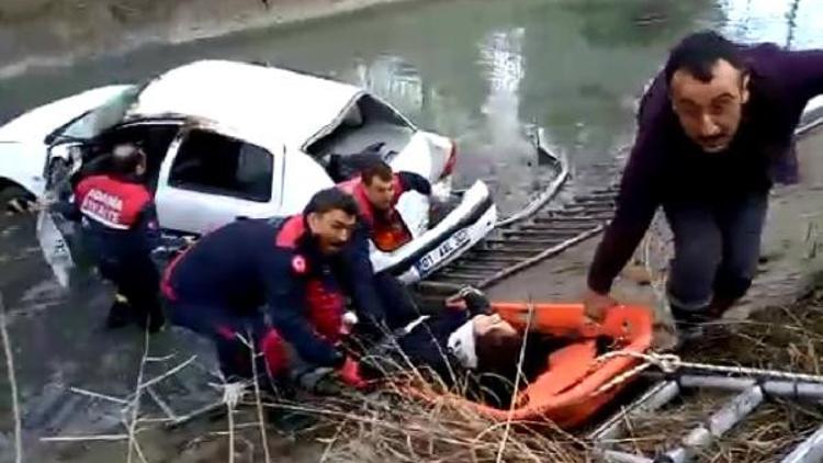 Otomobiliyle kanala düşen Rahime hemşire kurtarıldı