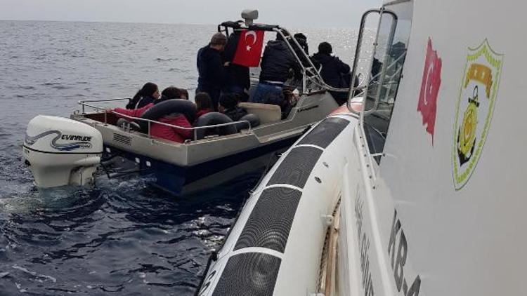 Dikili'de 20 kaçak göçmen yakalandı