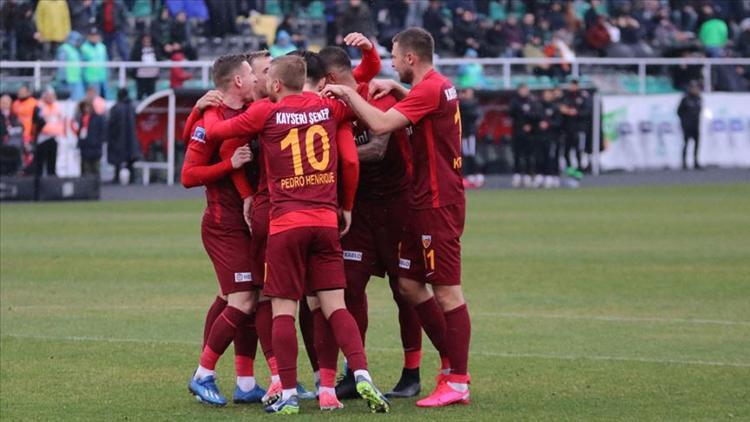 Kayserispor, Denizlispor galibiyetiyle umut tazeledi