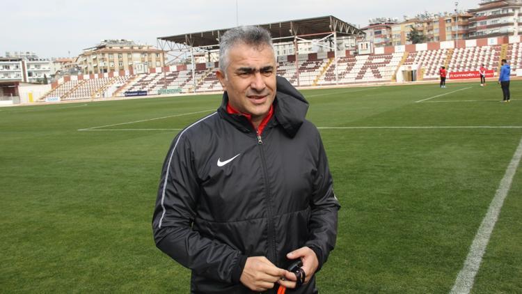 Mehmet Altıparmak: ''12 maç sonra Süper Lig’e çıkacağız''