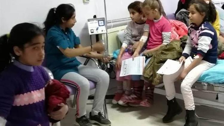 Adıyaman'da 58 öğrenci hastanelik oldu