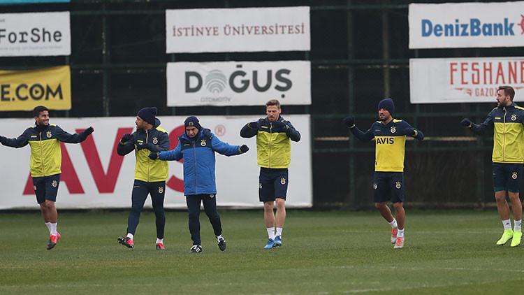 Fenerbahçe'de derbi mesaisi sürüyor