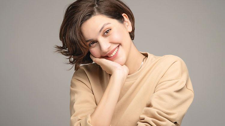Bergüzar Korel'den erkek şarkıları