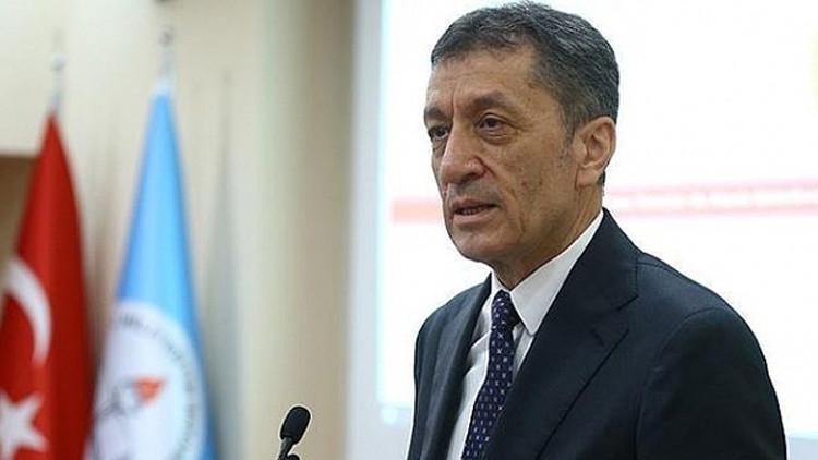 Bakan açıkladı... Liselerde sınıf geçmeyle ilgili yeni yönetmelik yolda...