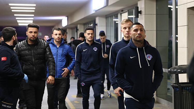 Kasımpaşalı futbolcular, Nursal Bilgin için hastaneye gitti