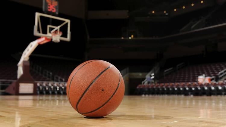 Anadolu Efes - Frutti Extra Bursaspor karşılaşması 17 Mart'a ertelendi