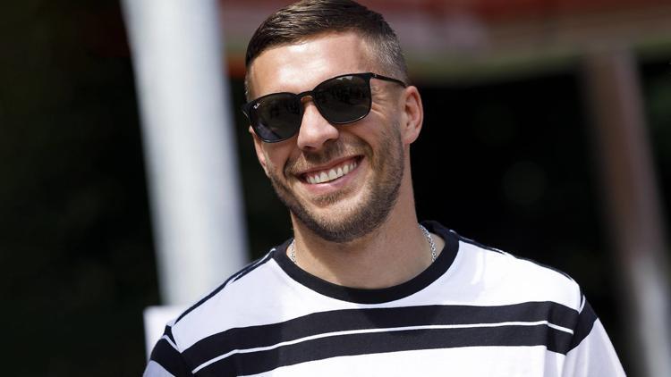 Lukas Podolski'den Fenerbahçe açıklaması!