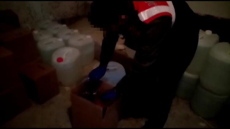 Jandarmadan sahte içki operasyonu! Kendi üretip kendisi satmış