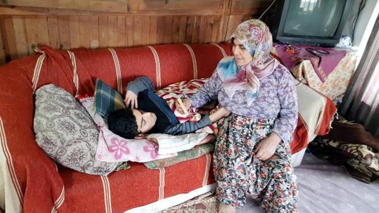Engelli oğlu için ödenen bakım parası geri istenen anneye iyi haber