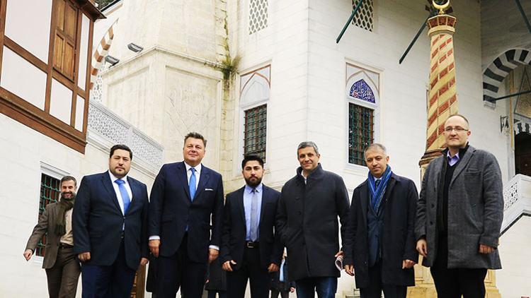 Şehitlik Camisi’nden mesaj verdi: ‘Sizi yalnız... bırakmayacağız’