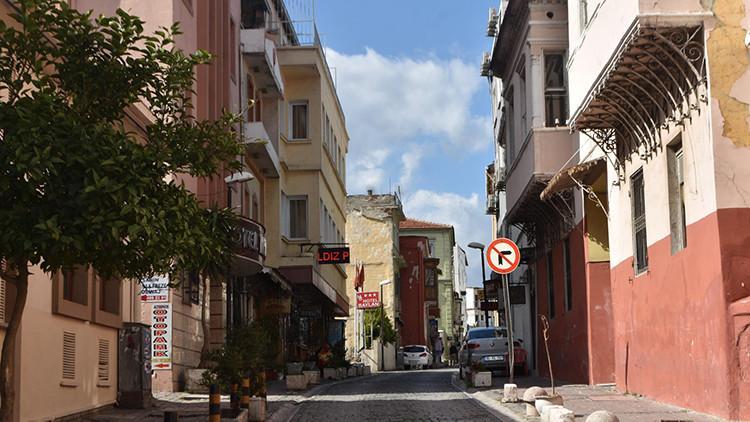 Basmane'de oteller boşaldı