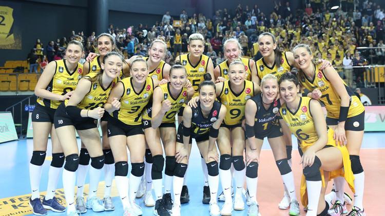 VakıfBank üst üste 8. kez yarı finalde