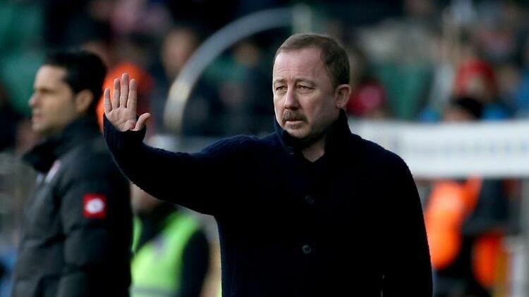 Beşiktaş, sessiz derbide Galatasaray ile karşılaşıyor