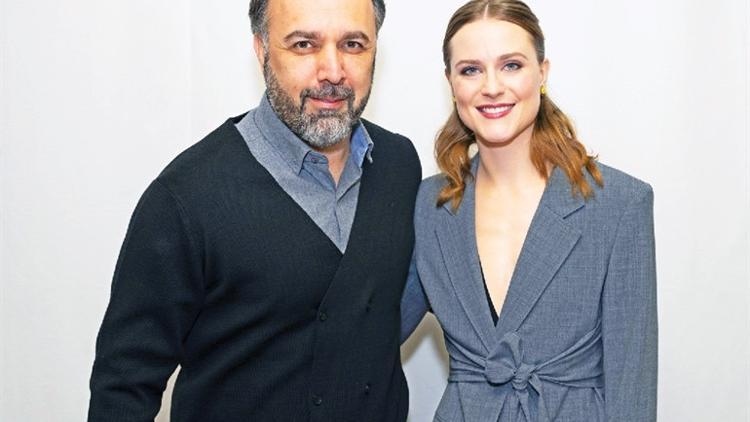 Evan Rachel Wood: Bu dizi benim gözlerimi açtı