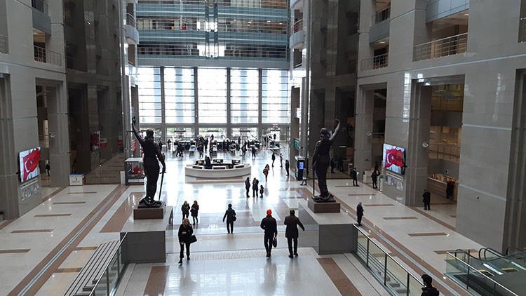 İstanbul Barosu'ndan Corona Virüse karşı avukatlara 'acil' mesaj