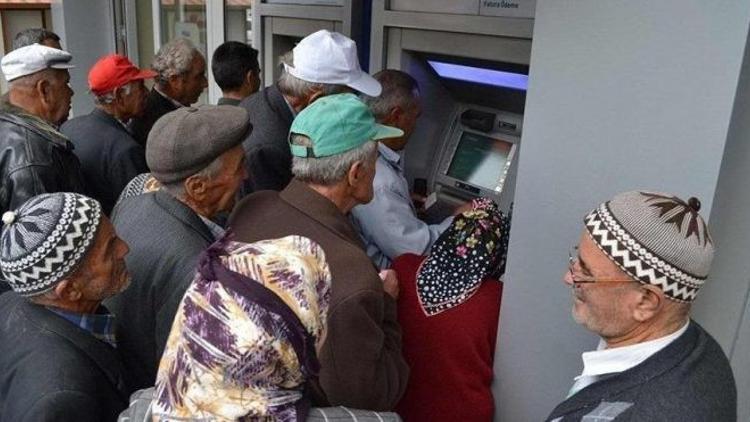 Bankalardan emeklilere koronavirüs uyarısı