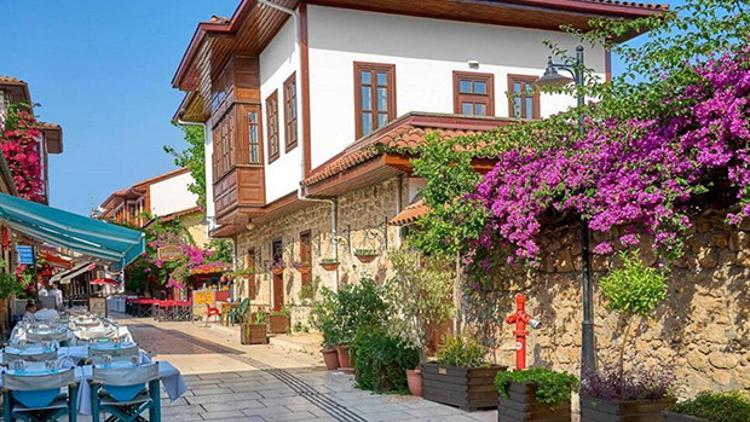 Konaklama vergisi nedir? Konaklama vergisi ertelendi mi 2020? Son dakika açıklama geldi