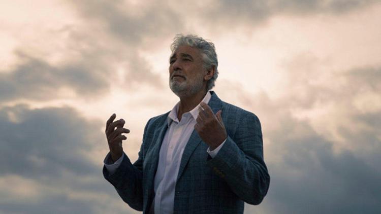 Ünlü tenor Placido Domingo da corona virüse yakalandı