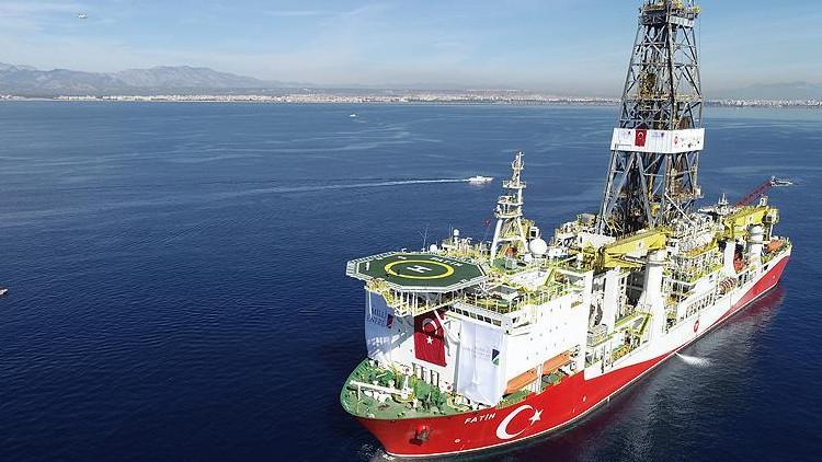 Fatih sondaj gemisi ikmal için Mersin açıklarına geldi