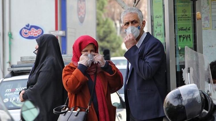Son dakika haberi: İran'da son 24 saatte COVID-19'dan 143 insan daha öldü