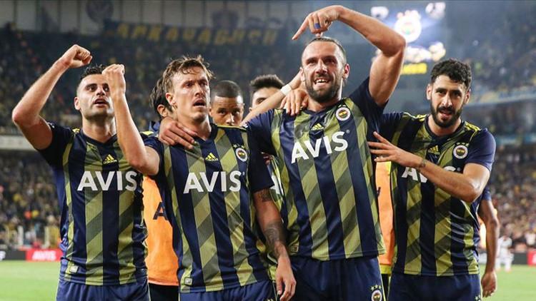 Son Dakika: Fenerbahçe'de Max Kruse corona virüsü belirtisiyle hastanede