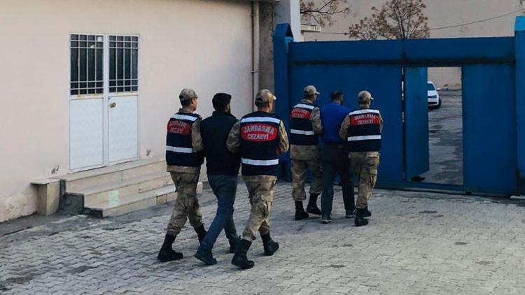 Mardin'de PKK/PYD'li 2 terörist tutuklandı