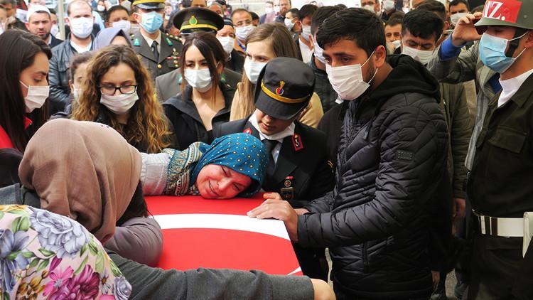 Şehit Uzman Onbaşı Karakaya, son yolculuğuna uğurlandı