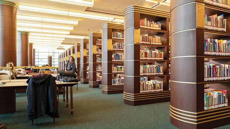 Çocuklar 'canavar peşinde' yetişkinler 'Çalıkuşu'