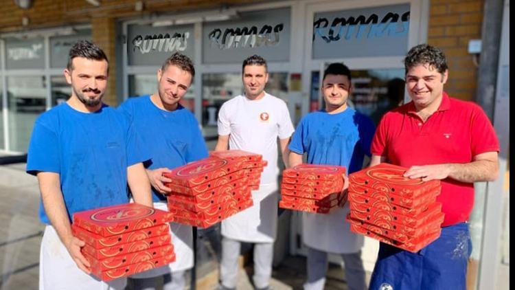 Türk vatandaşlarından sağlıkçılara örnek destek
