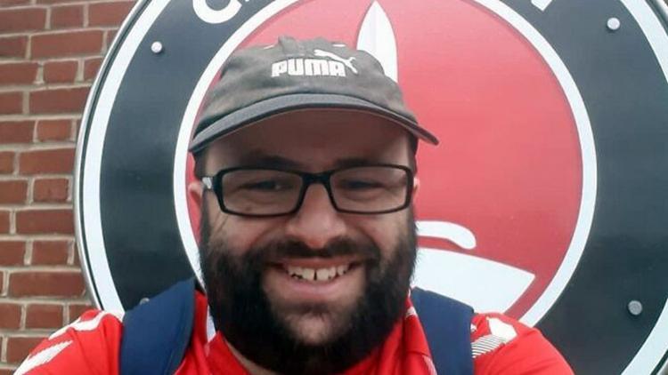 Ünlü ikonik taraftar virüse direnemedi!