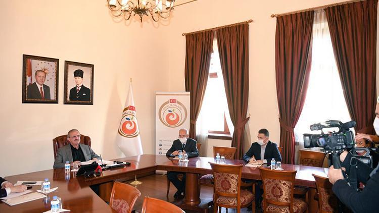 Antalya Valisi Karaloğlu: Vatandaşımızın otokontrol yapması lazım