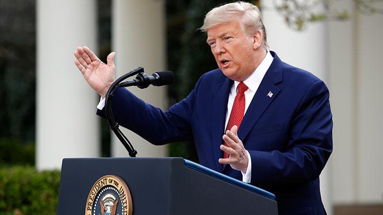 Trump, Kovid-19 önlemlerinin süresini 30 Nisan'a kadar uzattıklarını açıkladı
