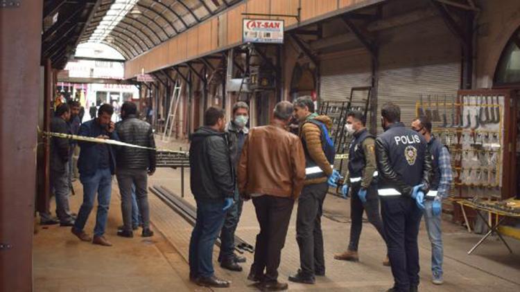 Malatya'da çarşı içinde silahlı kavga: 1 ölü, 3 yaralı