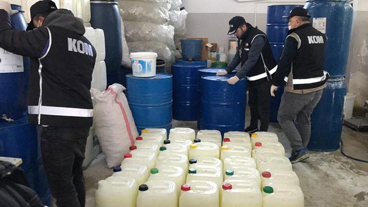 Bursa'da kaçak maske ve dezenfektan operasyonu: 5 gözaltı