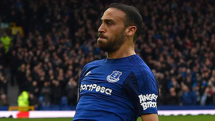 Everton, Cenk Tosun'un sakatlığını Skype üzerinden takip ediyor