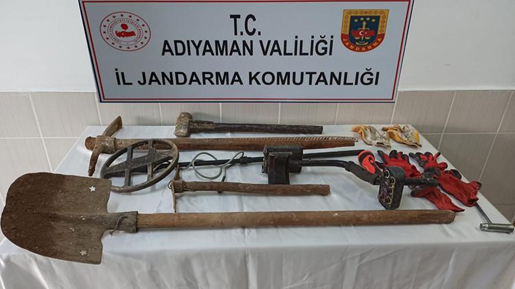 Adıyaman'da 'kaçak kazı' operasyonu: 4 gözaltı