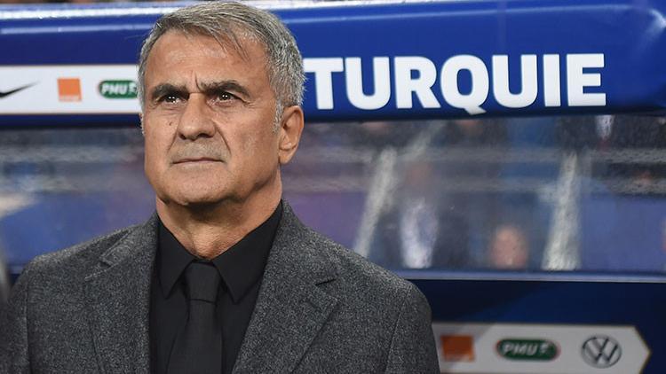 Şenol Güneş, Milli Dayanışma Kampanyası'na 1 milyon TL bağışladı