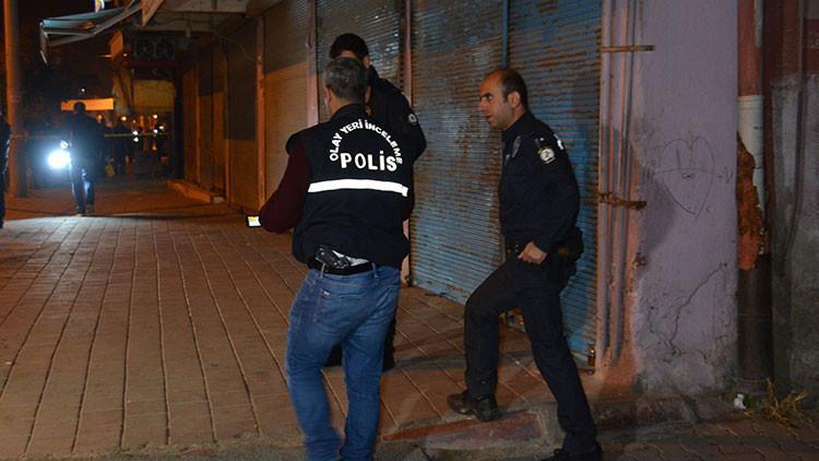 Sokak ortasında silahlı saldırı: 2 yaralı